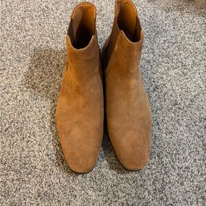 Express Men's Brown Suede Chukka Boots
